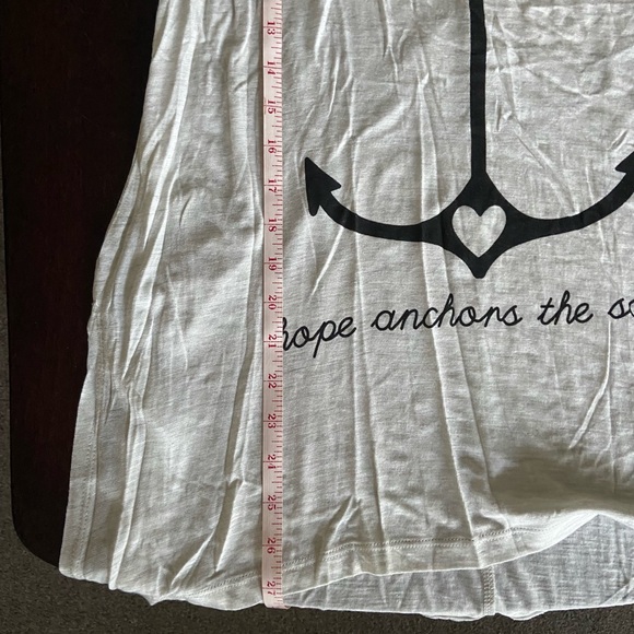 NWT Maurices Graphic T - Shirt - Picture 11 of 11